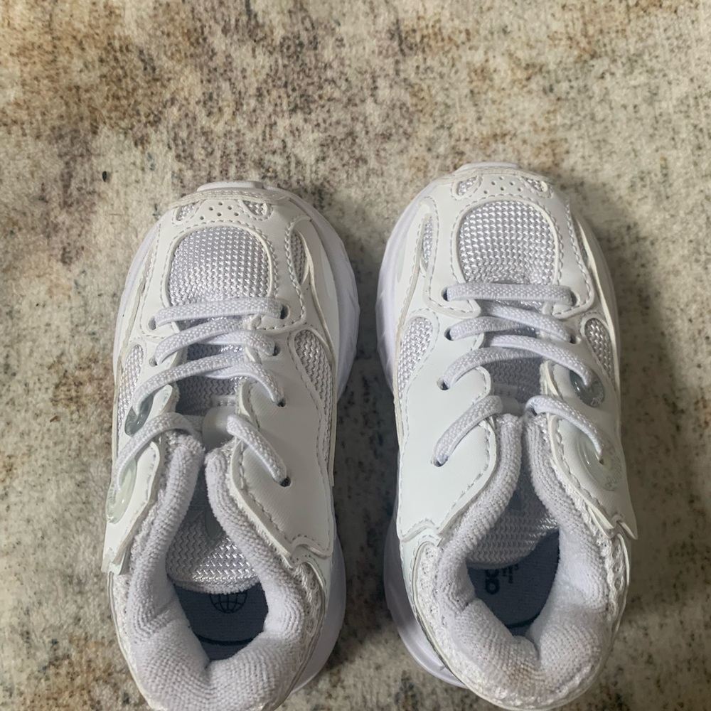 Adidas White Sneakers Classic Style